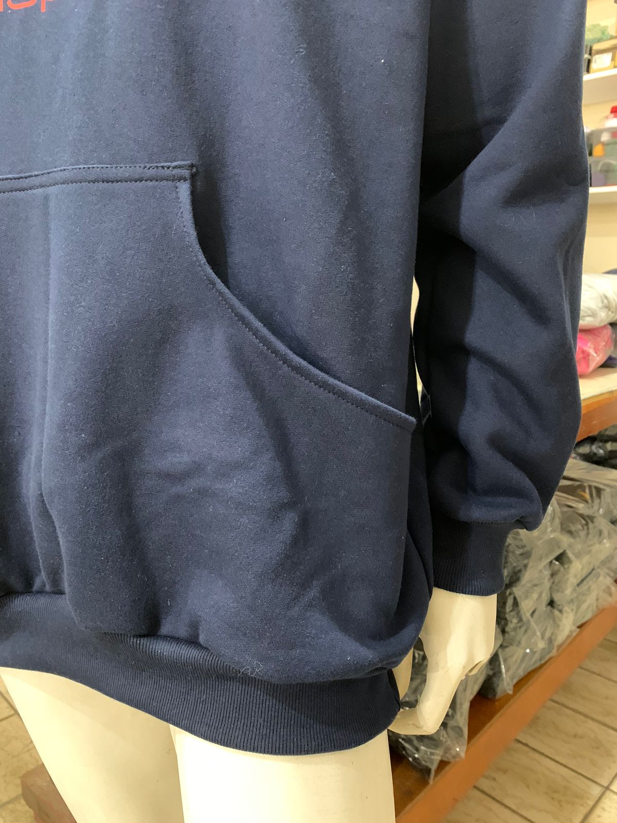 MOLETOM-MONFREDINI-2 Uniformes Profissionais Sob Medida para Empresas