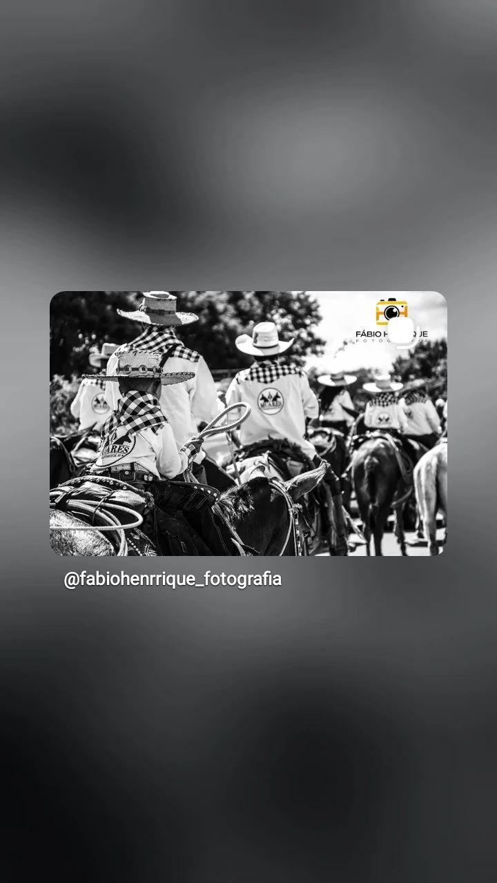 SaveClip.App_658765287_18579986404046107_6850000779801242697_n Uniformes Profissionais Sob Medida para Empresas